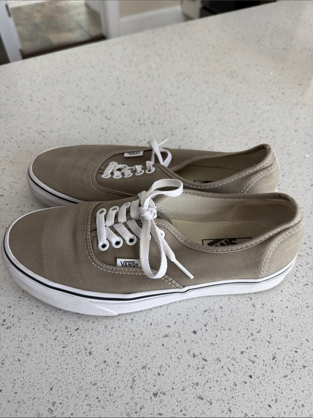Women’s Vans Canvas Low-Top Sneakers in Khaki and White 8.5 - Picture 2 of 8